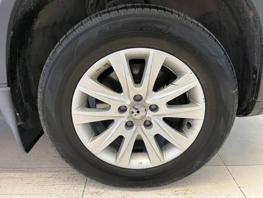 Volkswagen Tiguan I Рестайлинг Челябинск  - изображение 15