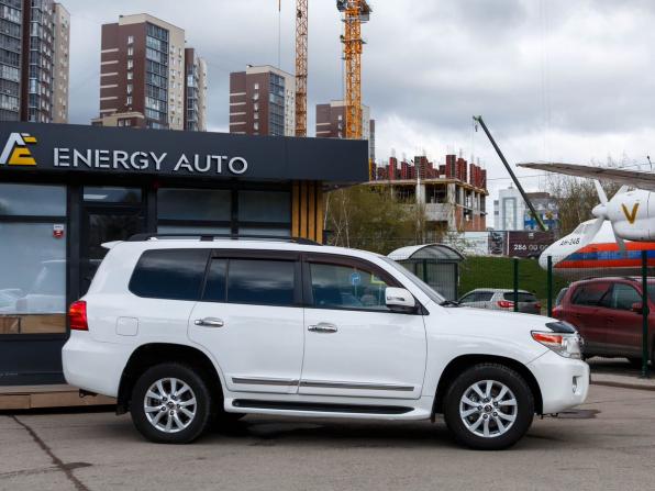 Toyota Land Cruiser 200 Series Рестайлинг 1 с пробегом 2014 года, цена 3 850 000 рублей, 179652 км, внедорожник, Автокод Объявления