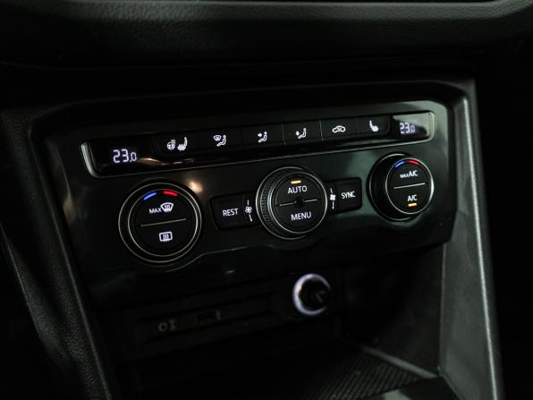 Volkswagen Tiguan II с пробегом 2017 года, цена 2 599 900 рублей, 48297 км, внедорожник, Автокод Объявления
