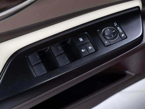 Lexus ES VII с пробегом 2019 года, цена 3 799 000 рублей, 146125 км, седан, Автокод Объявления