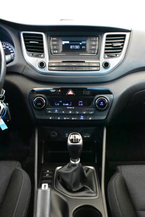 Hyundai Tucson III с пробегом 2016 года, цена 1 450 000 рублей, 198118 км, внедорожник, Автокод Объявления