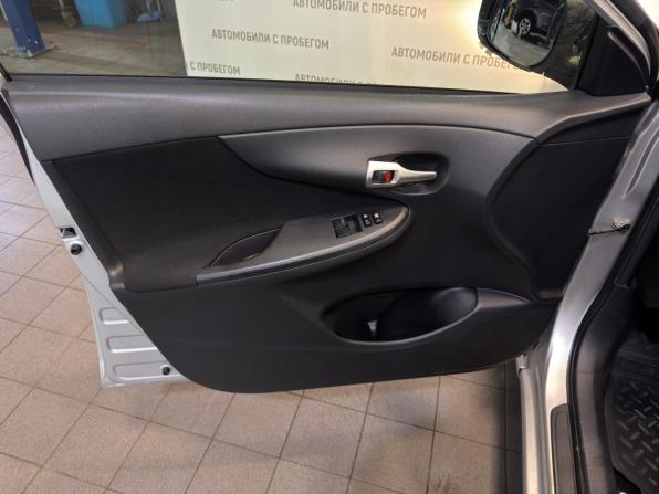 Toyota Corolla X (E140 E150) Рестайлинг с пробегом 2012 года, цена 1 059 000 рублей, 64000 км, седан, Автокод Объявления