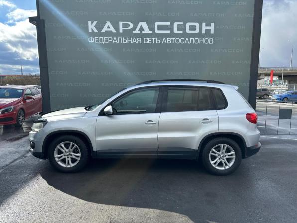 Volkswagen Tiguan I Рестайлинг с пробегом 2011 года, цена 899 000 рублей, 241639 км, внедорожник, Автокод Объявления
