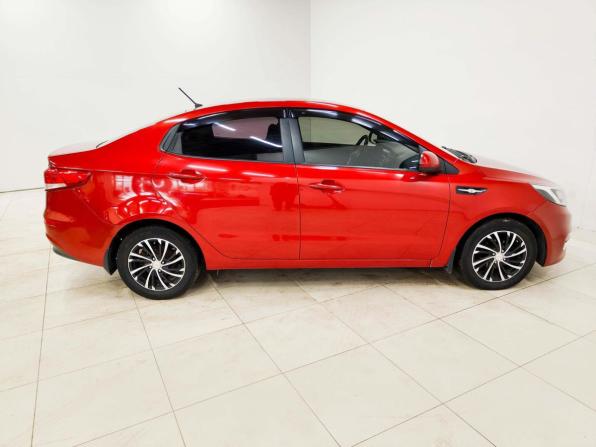 Kia Rio III Рестайлинг с пробегом 2015 года, цена 823 000 рублей, 126068 км, седан, Автокод Объявления
