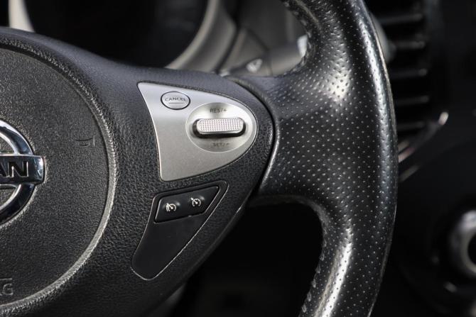 Nissan Juke I с пробегом 2013 года, цена 1 129 000 рублей, 120157 км, внедорожник, Автокод Объявления