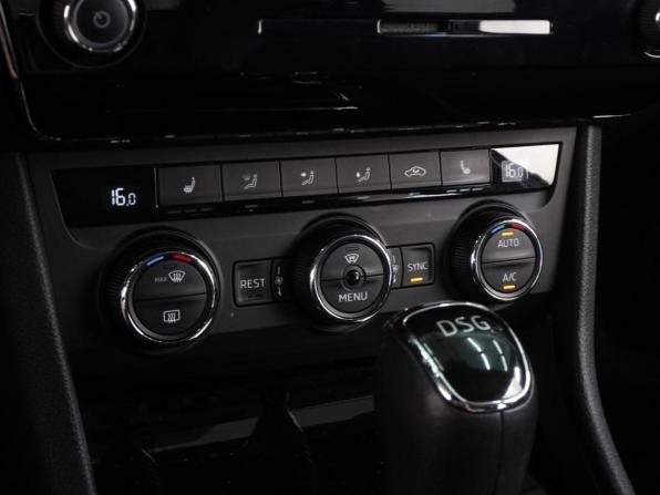 Skoda Superb III с пробегом 2016 года, цена 1 850 000 рублей, 135425 км, лифтбек, Автокод Объявления
