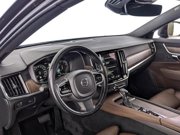Volvo V90 Cross Country I Рестайлинг с пробегом 2021 года, цена 3 710 000 рублей, 125517 км, универсал, Автокод Объявления