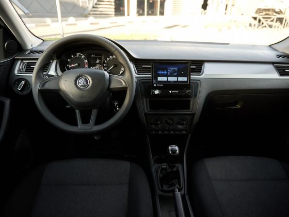 Skoda Rapid I с пробегом 2017 года, цена 1 129 000 рублей, 126016 км, лифтбек, Автокод Объявления