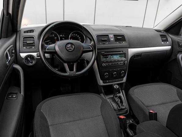 Skoda Yeti I Рестайлинг с пробегом 2014 года, цена 1 180 000 рублей, 137000 км, внедорожник, Автокод Объявления