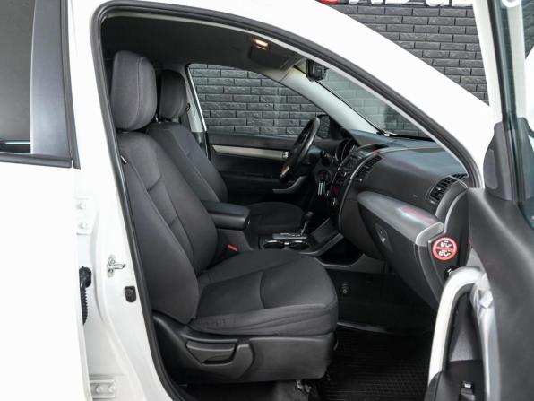 Kia Sorento II с пробегом 2012 года, цена 1 600 000 рублей, 228209 км, внедорожник, Автокод Объявления