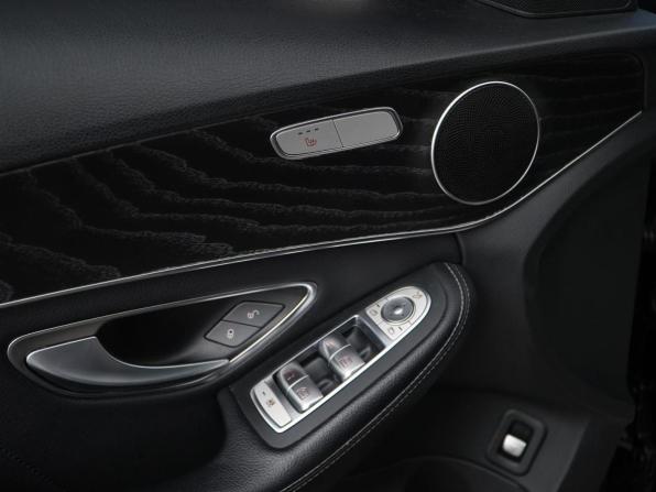 Mercedes-Benz C-Класс IV (W205) Рестайлинг с пробегом 2018 года, цена 3 150 000 рублей, 161959 км, седан, Автокод Объявления
