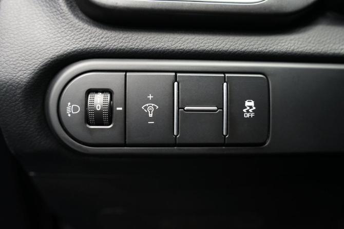 Kia Ceed III с пробегом 2019 года, цена 1 815 000 рублей, 136600 км, хэтчбек, Автокод Объявления