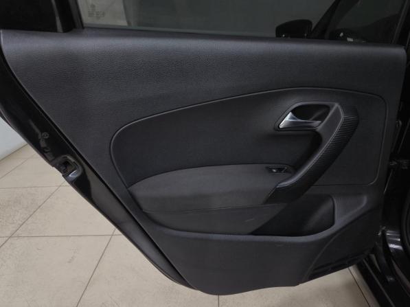 Volkswagen Polo V с пробегом 2013 года, цена 715 000 рублей, 214782 км, седан, Автокод Объявления