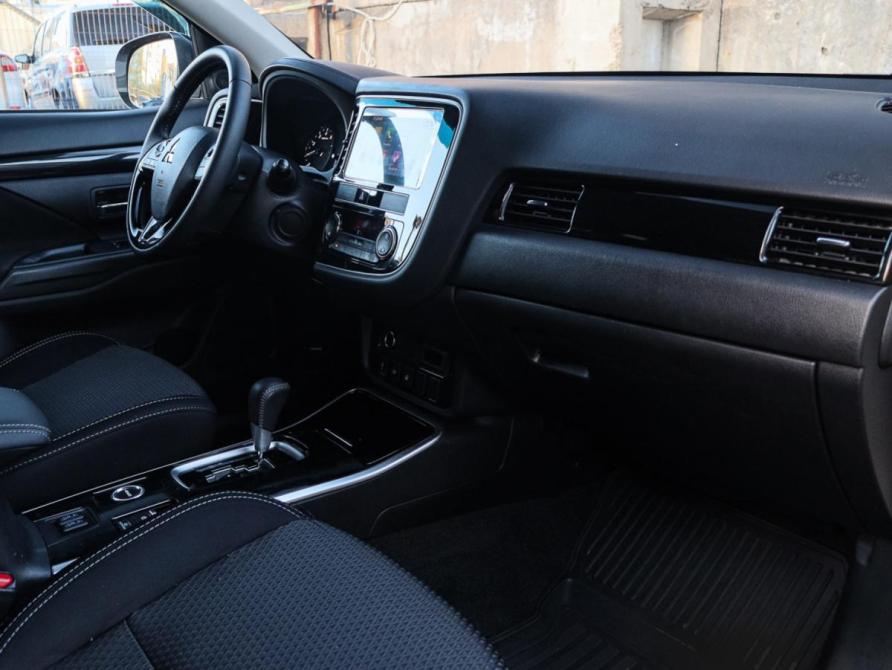 Mitsubishi Outlander III Рестайлинг 3 Москва  - изображение 7