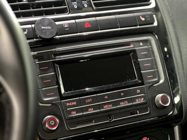 Volkswagen Polo V Рестайлинг с пробегом 2017 года, цена 1 290 000 рублей, 141470 км, седан, Автокод Объявления