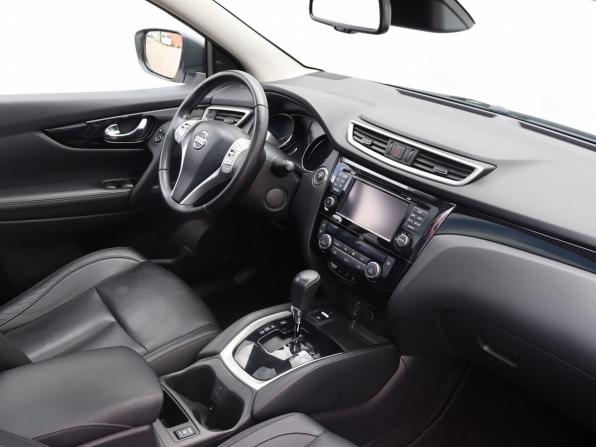 Nissan Qashqai II с пробегом 2017 года, цена 1 625 000 рублей, 80953 км, внедорожник, Автокод Объявления