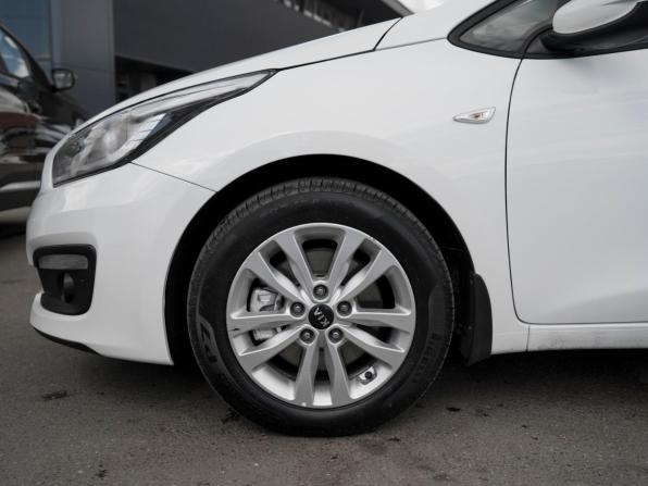 Kia Ceed II Рестайлинг с пробегом 2017 года, цена 1 175 000 рублей, 195265 км, хэтчбек, Автокод Объявления