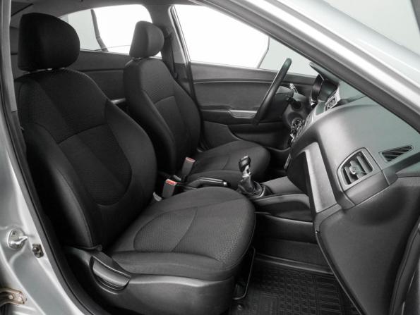 Kia Rio III Рестайлинг с пробегом 2017 года, цена 1 099 000 рублей, 135266 км, седан, Автокод Объявления