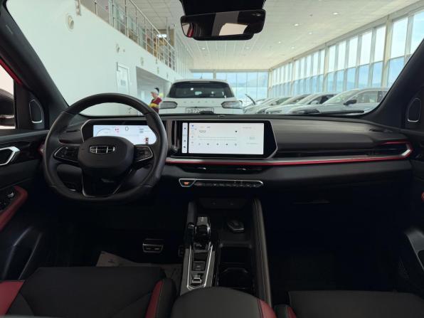Geely Coolray I Рестайлинг с пробегом 2023 года, цена 2 080 000 рублей, 48006 км, внедорожник, Автокод Объявления