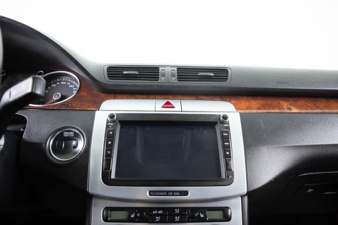 Volkswagen Passat B6 с пробегом 2009 года, цена 929 000 рублей, 260000 км, седан, Автокод Объявления
