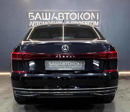 Volkswagen Passat B8 Рестайлинг с пробегом 2021 года, цена 2 670 000 рублей, 45000 км, седан, Автокод Объявления