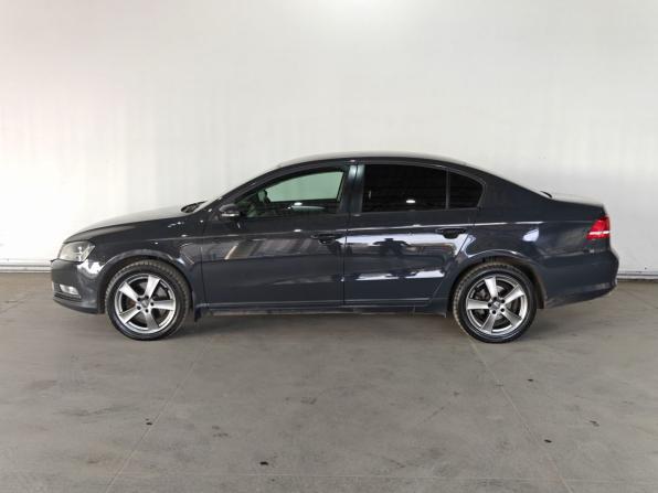 Volkswagen Passat B7 с пробегом 2013 года, цена 987 000 рублей, 180000 км, седан, Автокод Объявления