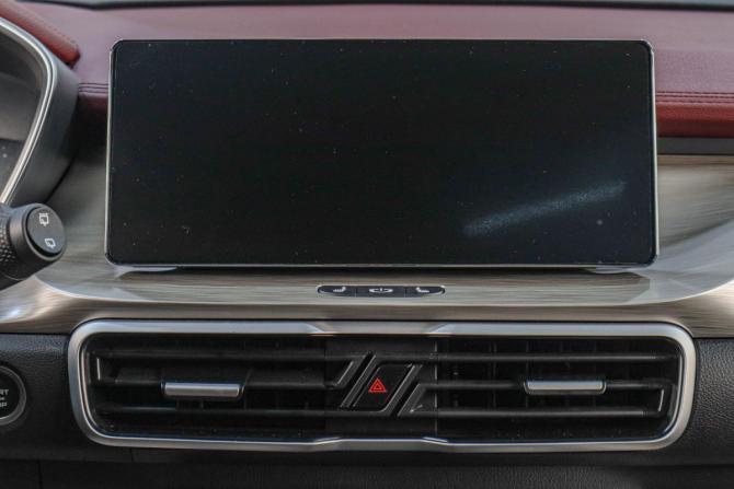 Geely Coolray I Рестайлинг с пробегом 2024 года, цена 1 899 000 рублей, 33700 км, внедорожник, Автокод Объявления