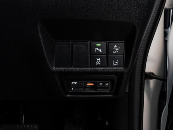 Honda Stepwgn V с пробегом 2015 года, цена 1 870 000 рублей, 116758 км, минивэн, Автокод Объявления