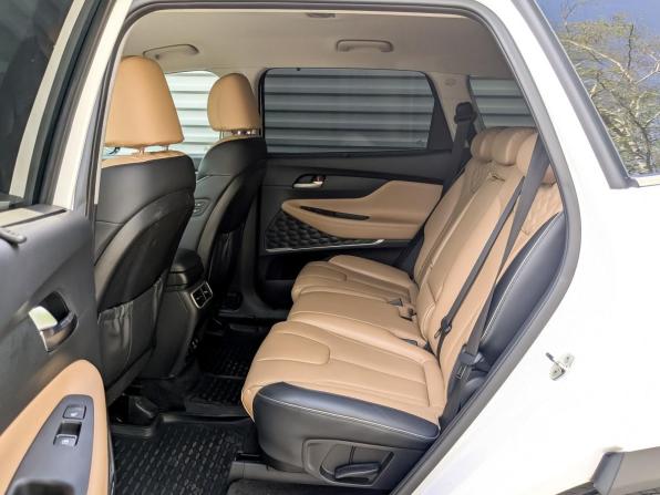 Hyundai Santa Fe IV Рестайлинг с пробегом 2022 года, цена 4 300 000 рублей, 59037 км, внедорожник, Автокод Объявления