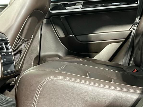 Volkswagen Touareg II Рестайлинг с пробегом 2017 года, цена 3 300 000 рублей, 207384 км, внедорожник, Автокод Объявления