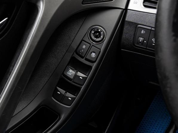 Hyundai Elantra V (MD) с пробегом 2012 года, цена 898 000 рублей, 216737 км, седан, Автокод Объявления