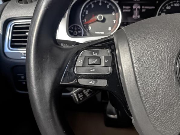 Volkswagen Touareg II Рестайлинг с пробегом 2016 года, цена 3 100 000 рублей, 94340 км, внедорожник, Автокод Объявления