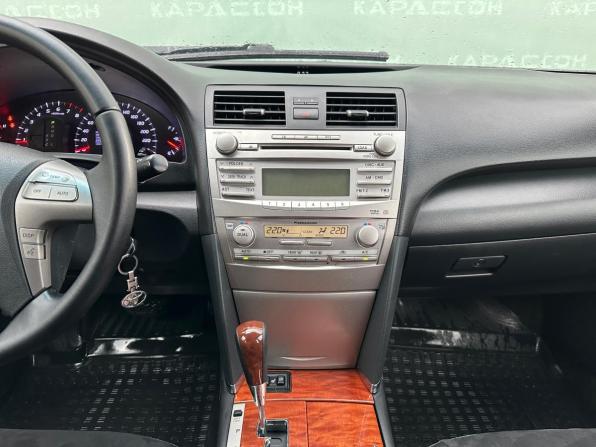 Toyota Camry VI (XV40) Рестайлинг с пробегом 2011 года, цена 1 300 000 рублей, 242812 км, седан, Автокод Объявления