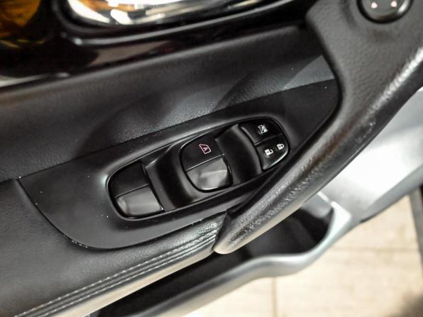 Nissan Qashqai II с пробегом 2015 года, цена 1 790 000 рублей, 97713 км, внедорожник, Автокод Объявления