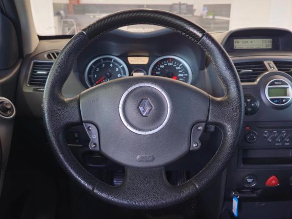 Renault Megane II Рестайлинг с пробегом 2006 года, цена 645 000 рублей, 247805 км, универсал, Автокод Объявления