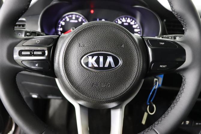 Kia Rio IV с пробегом 2018 года, цена 1 029 990 рублей, 159000 км, хэтчбек, Автокод Объявления