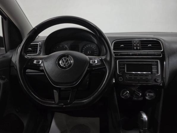 Volkswagen Polo V Рестайлинг с пробегом 2018 года, цена 1 130 000 рублей, 158064 км, седан, Автокод Объявления