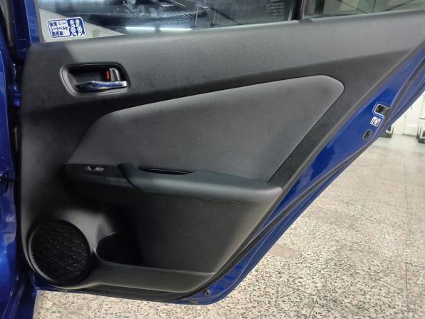 Toyota Prius IV (XW50) с пробегом 2018 года, цена 1 345 000 рублей, 265393 км, лифтбек, Автокод Объявления