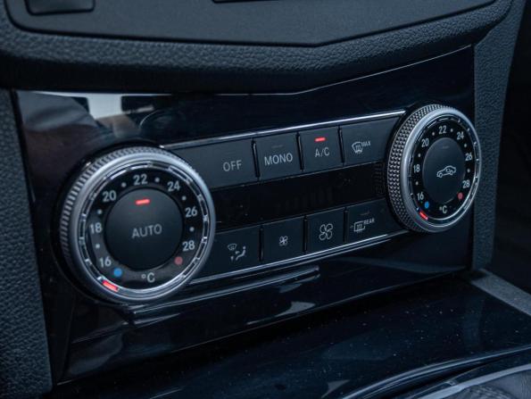Mercedes-Benz C-Класс III (W204) с пробегом 2010 года, цена 955 000 рублей, 219895 км, седан, Автокод Объявления
