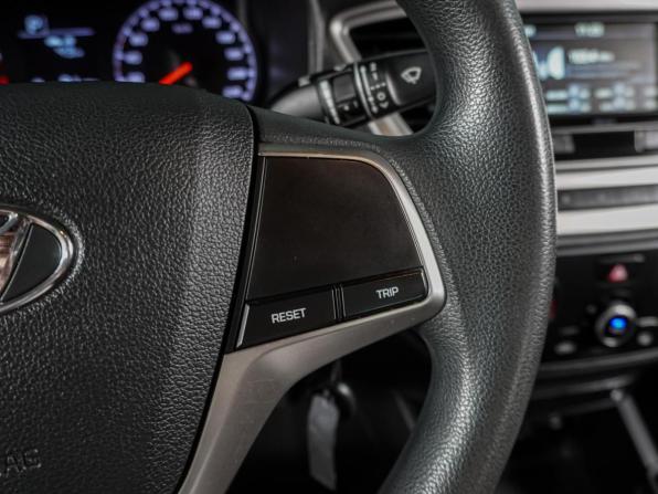 Hyundai Solaris II Рестайлинг с пробегом 2021 года, цена 1 489 000 рублей, 94438 км, седан, Автокод Объявления