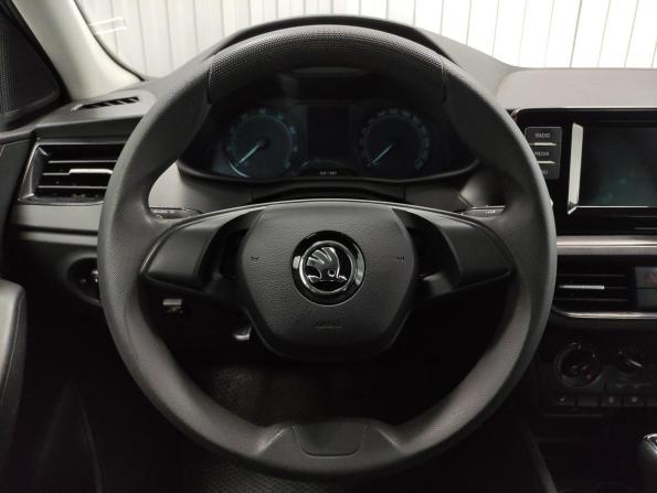Skoda Rapid II с пробегом 2021 года, цена 1 325 000 рублей, 126276 км, лифтбек, Автокод Объявления