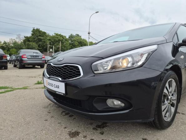 Kia Ceed II с пробегом 2015 года, цена 1 130 000 рублей, 134752 км, хэтчбек, Автокод Объявления