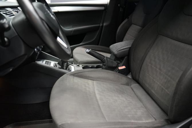 Skoda Octavia III (A7) с пробегом 2013 года, цена 1 080 000 рублей, 293000 км, лифтбек, Автокод Объявления