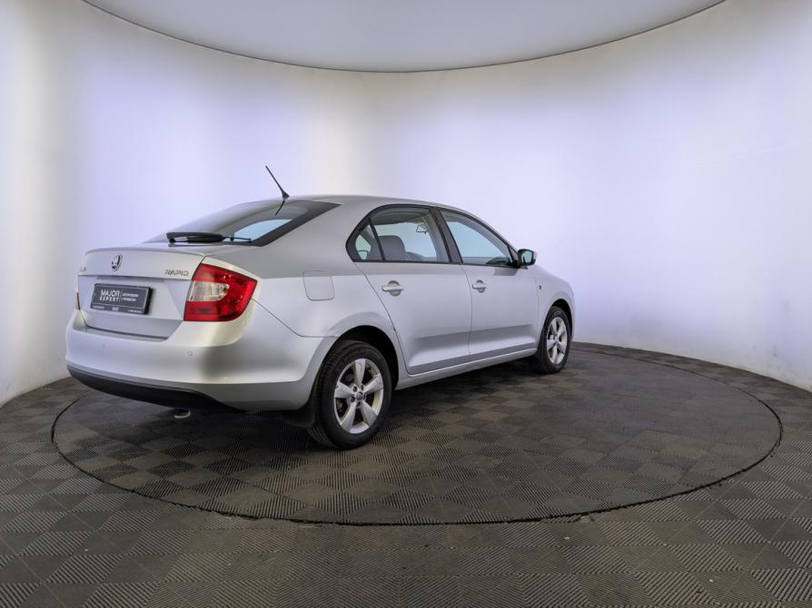 Skoda Rapid I Москва  - изображение 5