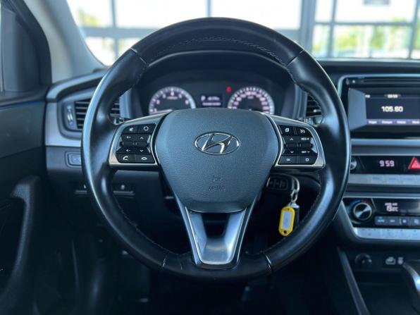 Hyundai Sonata VII (LF) Рестайлинг с пробегом 2017 года, цена 1 849 000 рублей, 94154 км, седан, Автокод Объявления