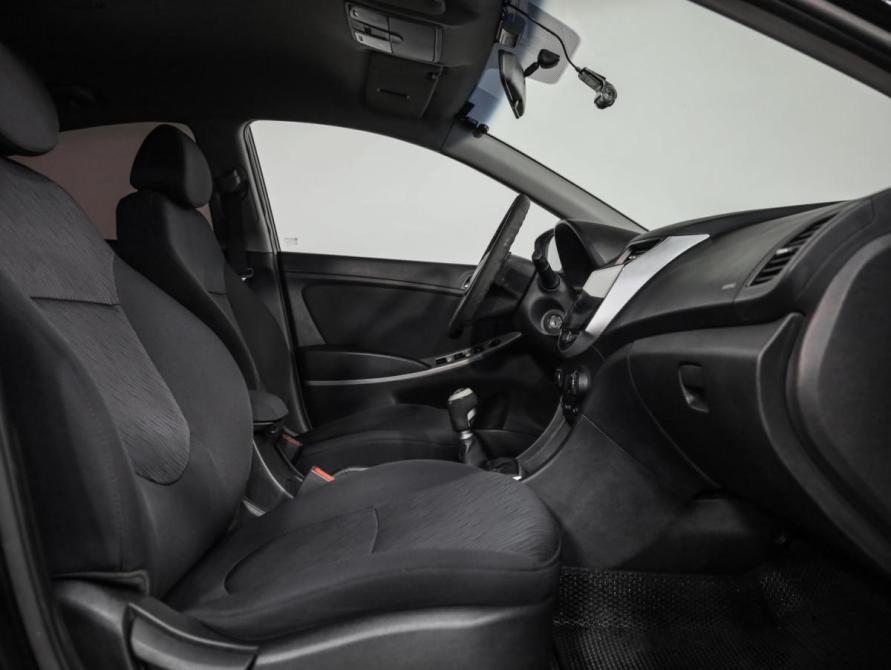 Hyundai Solaris I Санкт-Петербург  - изображение 21