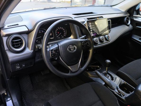 Toyota RAV4 IV (XA40) Рестайлинг с пробегом 2016 года, цена 2 400 000 рублей, 119006 км, внедорожник, Автокод Объявления