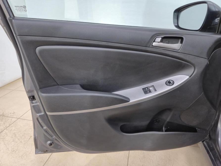 Hyundai Solaris I Рестайлинг Альметьевск  - изображение 9