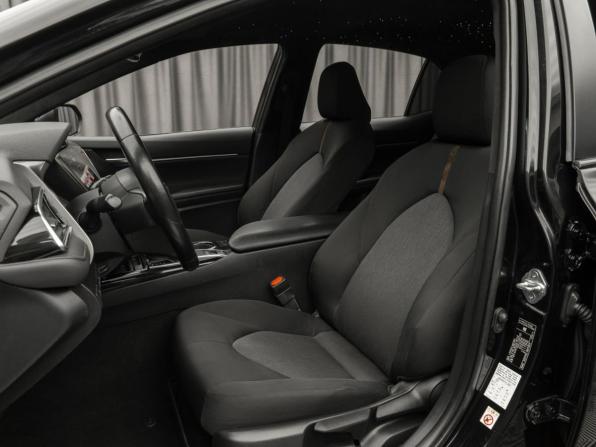 Toyota Camry VIII (XV70) с пробегом 2018 года, цена 2 525 000 рублей, 163963 км, седан, Автокод Объявления
