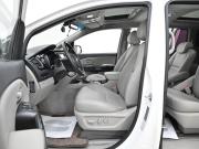 Kia Carnival III Москва  - изображение 30
